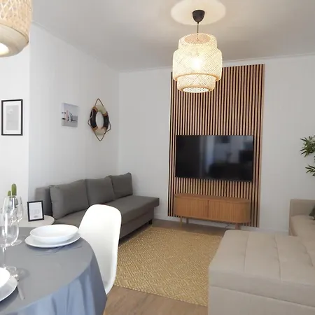 Casa Bella Breezy, 1 Minute Walk To Beach, Luxury
