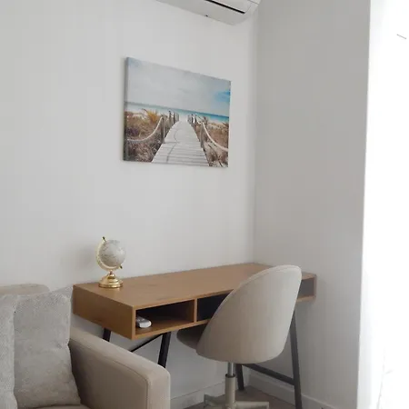 Casa Bella Breezy, 1 Minute Walk To Beach, Luxury