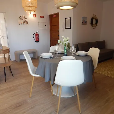 דירה Casa Bella Breezy, 1 Minute Walk To Beach, Luxury פורטימאו