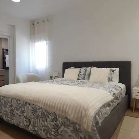 Casa Bella Breezy, 1 Minute Walk To Beach, Luxury דירה פורטימאו